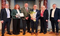 Paul van der Laan winning the Kalundborg Refinery Prize 2026!