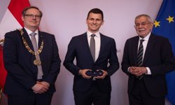 Promotio-sub-auspiciis for three JKU graduates