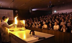A Chemistry Show that Bangs - Long Night of Research