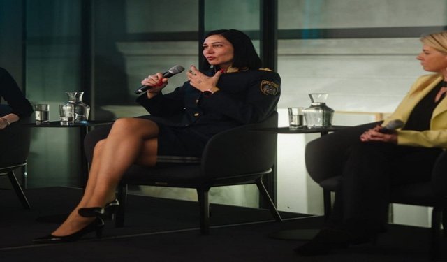 "Strong women. Many roles. The balance between career, family and social responsibility."