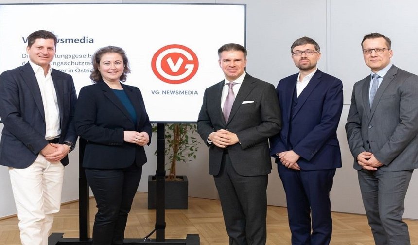 Do you know who all profits (with) from news on the net?