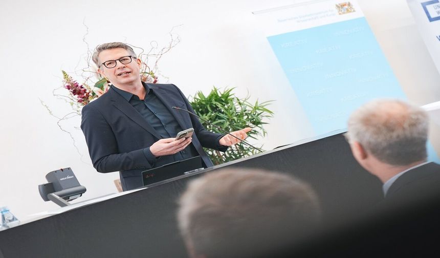 Teaching with expertise and personality