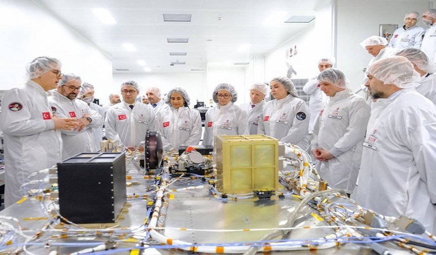 The Canadian minister visited TÜBİTAK