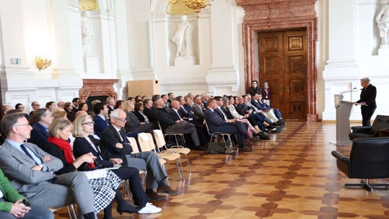 Bmj ‐ Bundesministerium Für Justiz 4-2